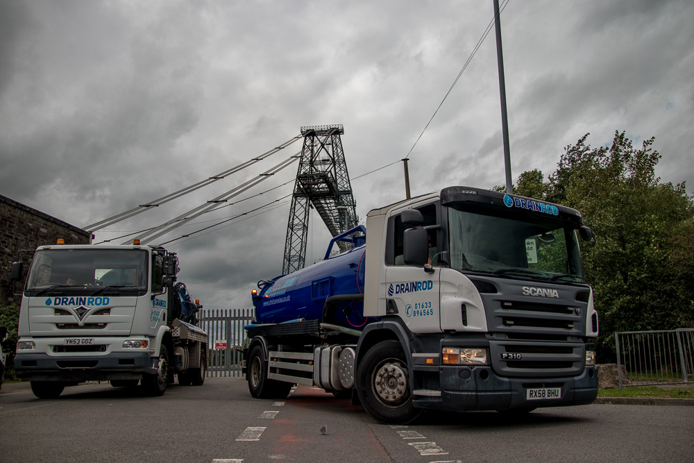 Drainrod Ltd lorries at the Newport Transporter Bridge carrying out interceptor maintenance